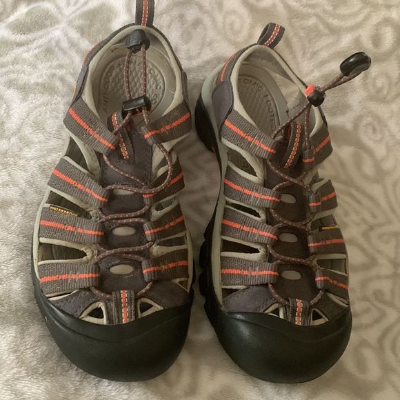 KEEN  anatomic sandals - Picture 2 of 12